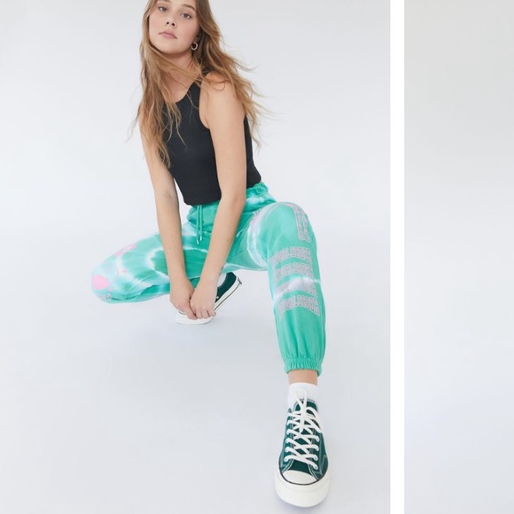 🐲 NEW girl ORDER Tie-Dye Sweats - Picture 3 of 5